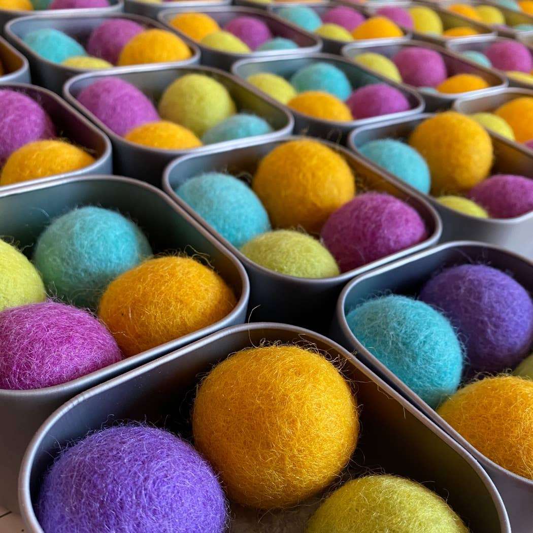 Happy Cat, Catnip Infused Felted Balls Gift Tin